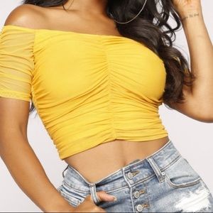 💜NWOT Heart Hips: Ruched Mesh Crop Top